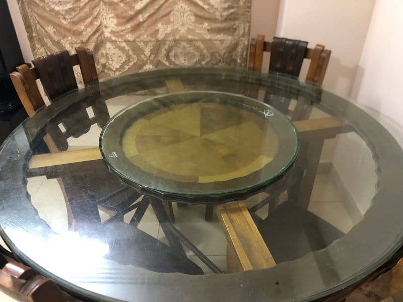 Round Dining Table with chairs 5