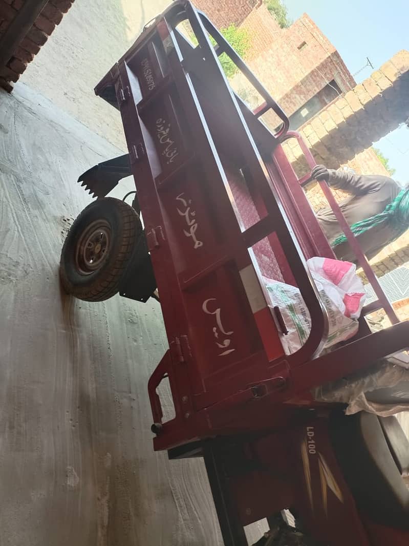 LAL Din Loader Rickshaw 2023 Model 2