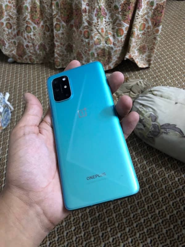 One plus 8t 1