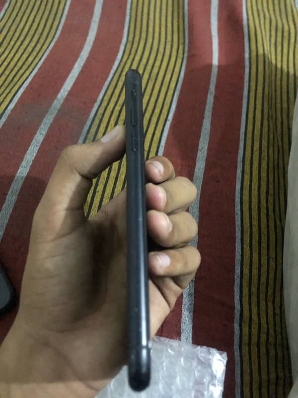 iphone xr 1