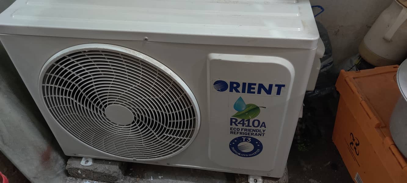 Orient split AC 2