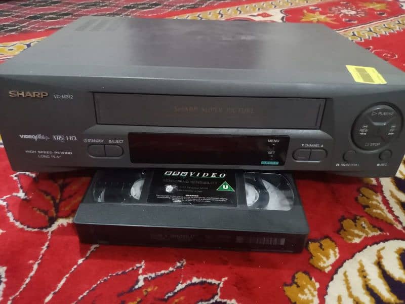 Sony Toshiba matsu Bush vcr ok and good condition full working 5