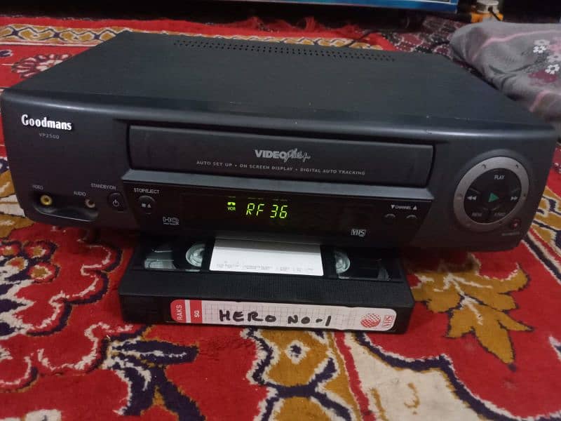 Sony Toshiba matsu Bush vcr ok and good condition full working 9