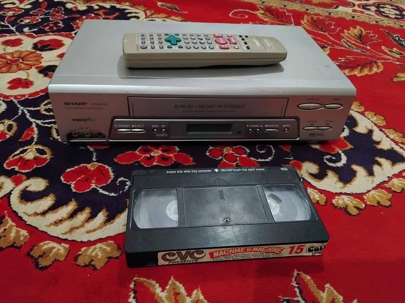 Sony Toshiba matsu Bush vcr ok and good condition full working 11