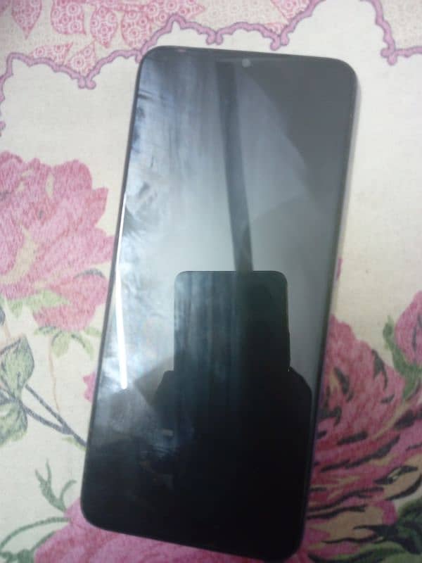 Infinix hot 10 play 4/64 scratchless phone with box for sale 4