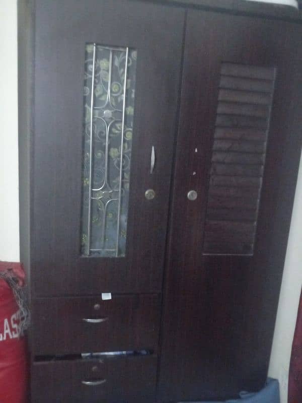 wooden wardrobe 0