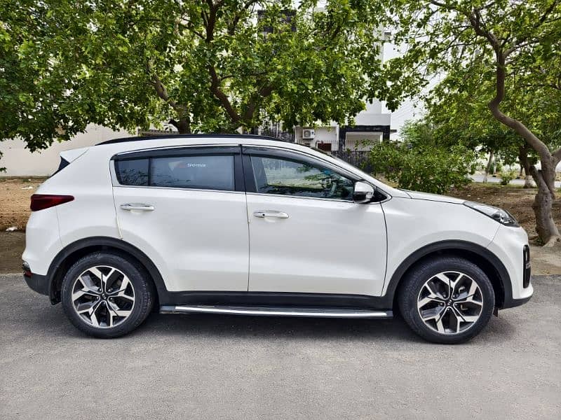 KIA Sportage 2021 FWD 2