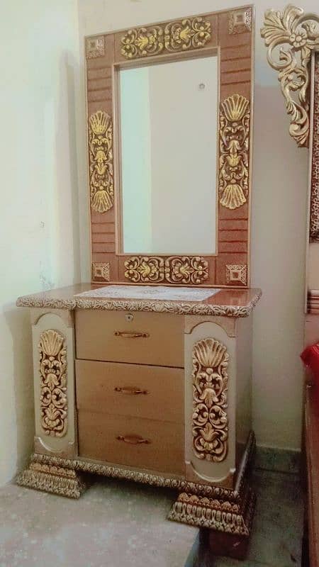 chanyoti King size bad side table and dressing for sale 0311-1270023 4