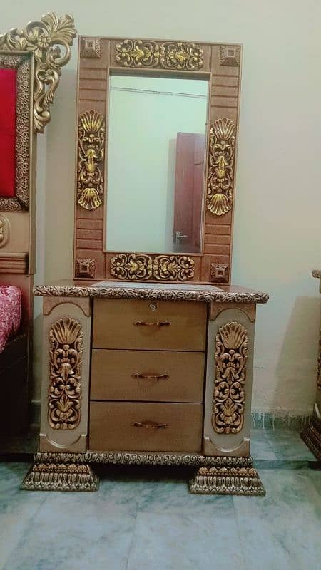 chanyoti King size bad side table and dressing for sale 0311-1270023 12