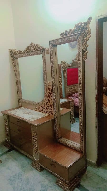 chanyoti King size bad side table and dressing for sale 0311-1270023 13