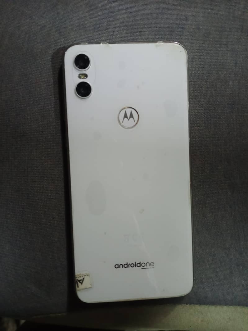 Motorola p30 4/64(03213900304) 0