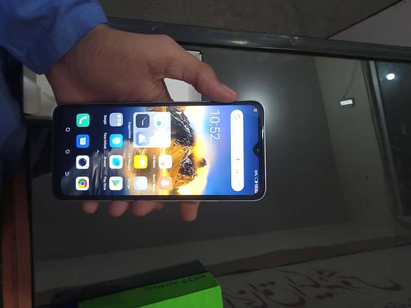 Infinix hot 40 pro 8+8gb 256 4