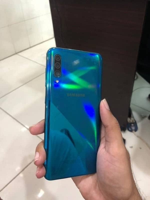 Samsung A30s 4 /128 0