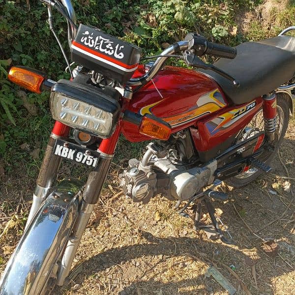 all dacimint ok engine b a hua hai bike achi condition ma hai 5