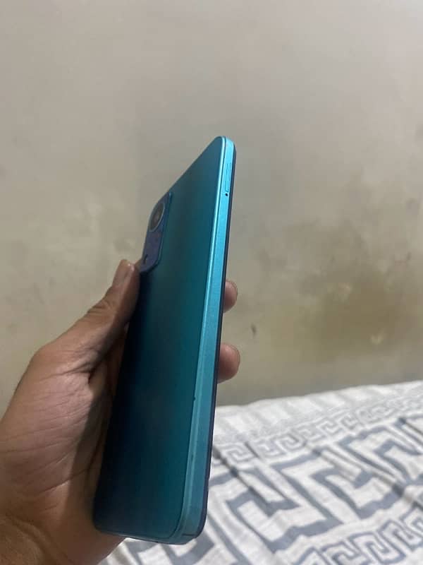 Infinix note 11 (6/128gb) with  box 2