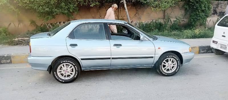 Suzuki Baleno 2000 5