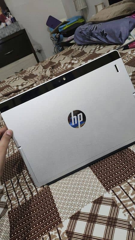 HP Elite book X2 8