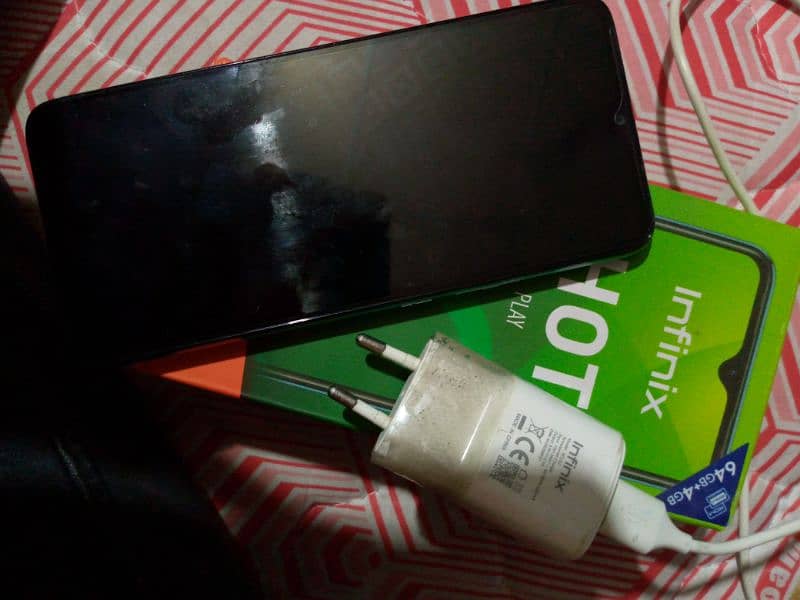 I m selling my home used infinix hot 10 play phone 0