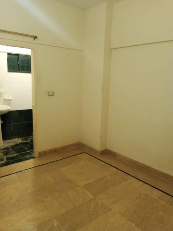 2 BED LOUNGE FLAT FOR SELL IN GULSHAN BLK-7 1