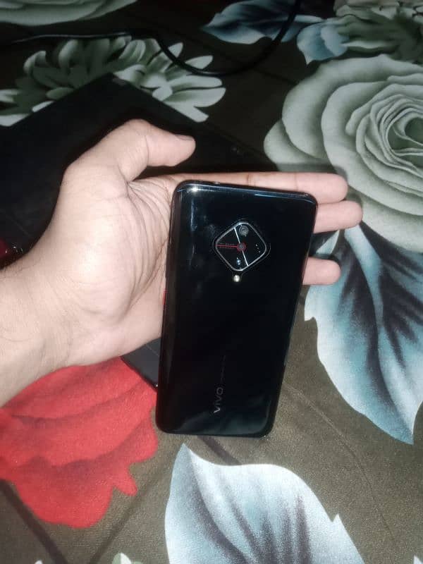 Vivo Y51 phone 0