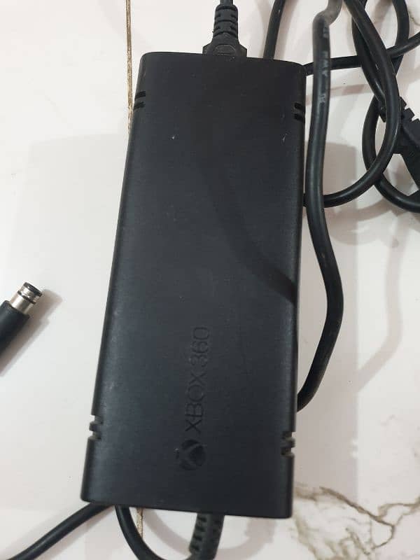 Xbox 360 slim 8