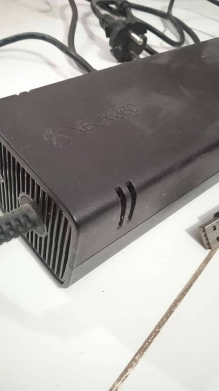 Xbox 360 slim 10