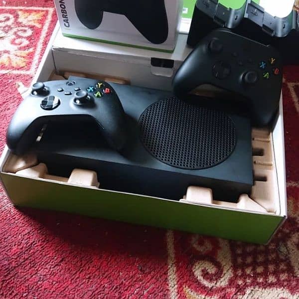 xbox series s black edition 1 tb 3