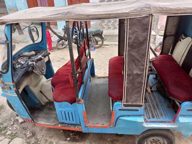 9 seater Raksha 2