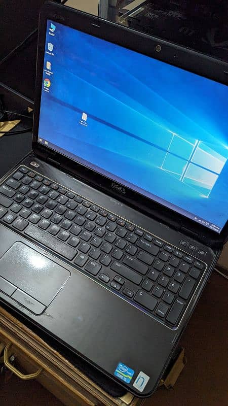 Dell Inspiron Laptop 0