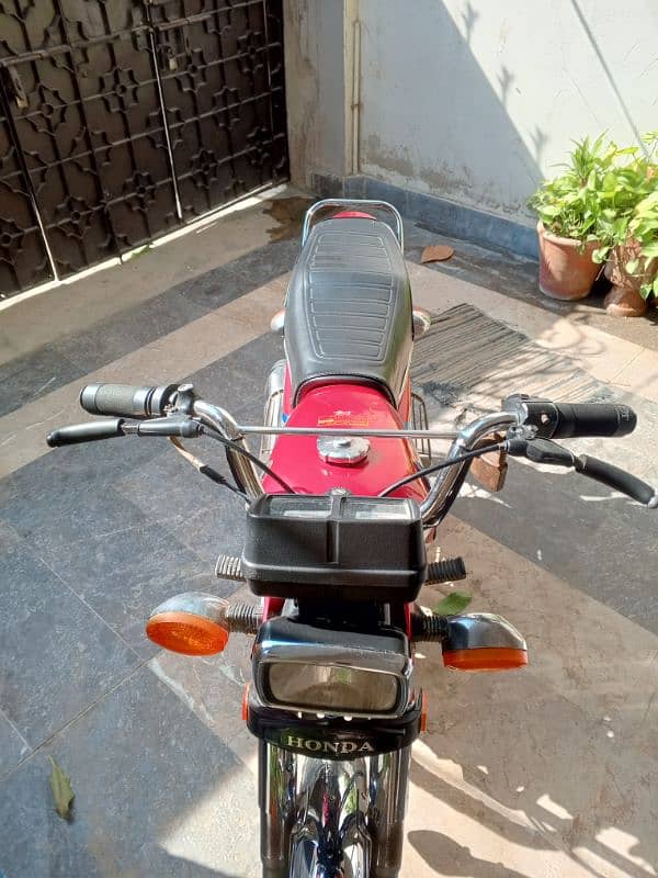 Honda CG 125 2015 6