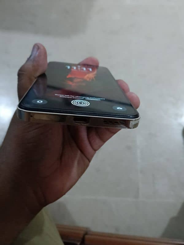 realme 12 plus 5g 2