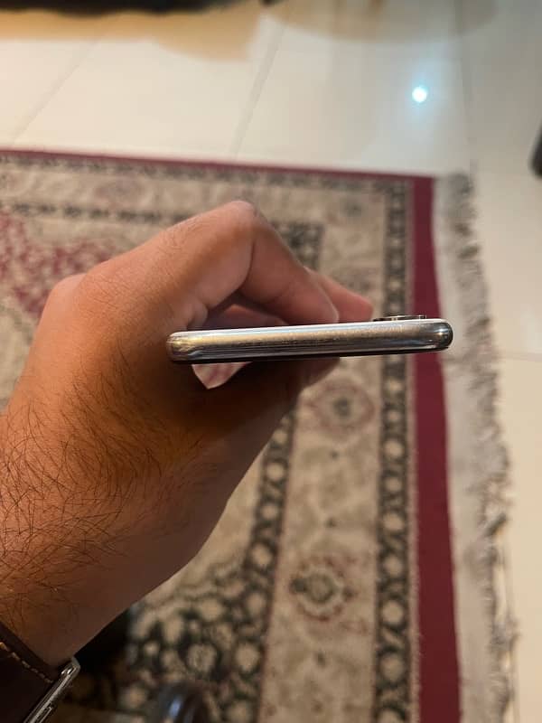 iphone x 64 gb pta approved 4