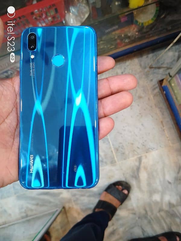 Huawei P20 Lite  4GB Ram 128GB Rom 3