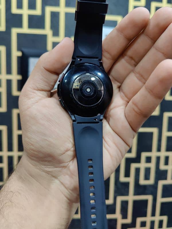 Samsung galaxy watch 4 classic 2