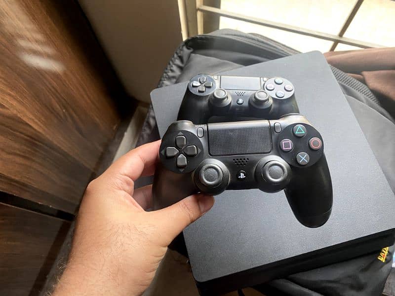 Ps4 slim 1tb(SSD)With 6 games 0