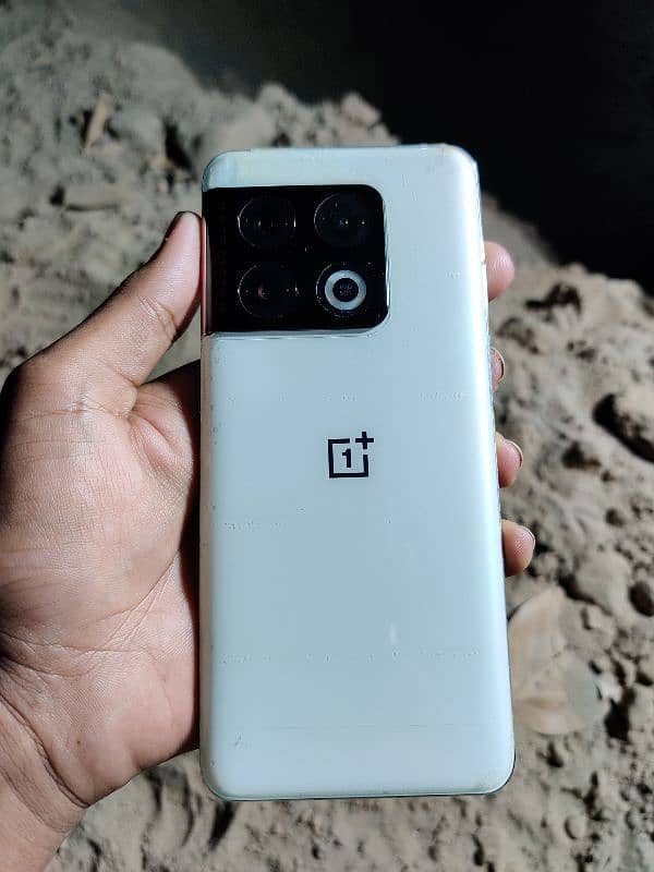 One plus 10 pro 5g Panda Edition 1