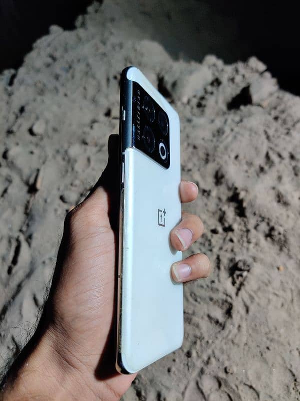 One plus 10 pro 5g Panda Edition 5