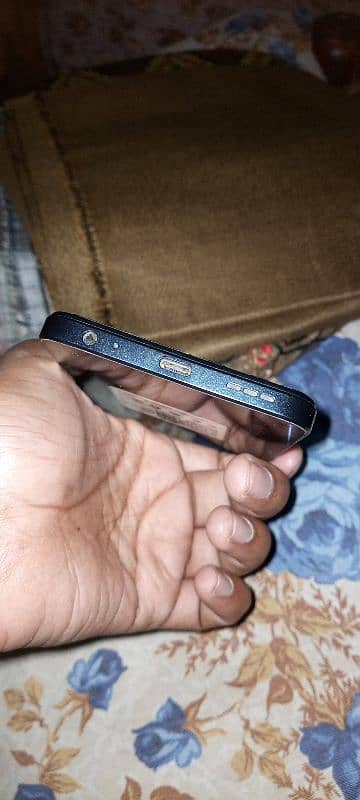 infinix hot 30 play good condition 4