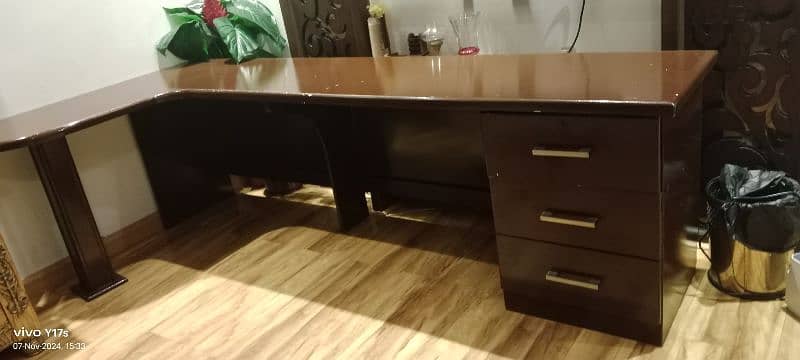 L shape  table for sale 8