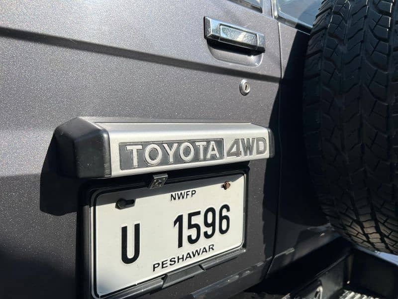 Toyota Land Cruiser 1989 19