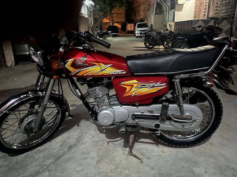 HONDA CG 125***03128943847**KHI NUM 21 MODEL GUINE CONDITION 1ST OWNER 5