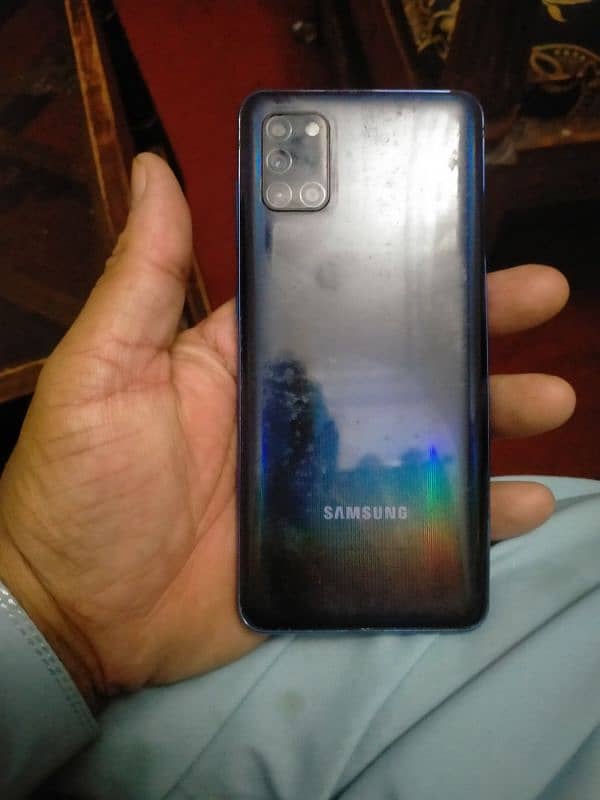 Samsung A31 0