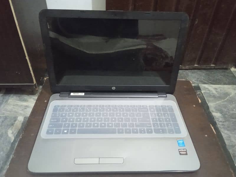 hp laptop 8GB full display 0