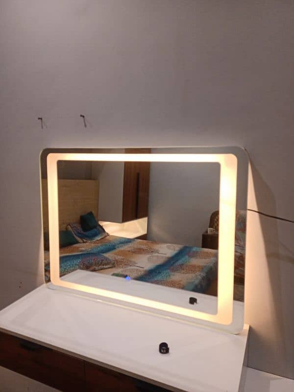 litgh mirror 3fit by 27inch 4