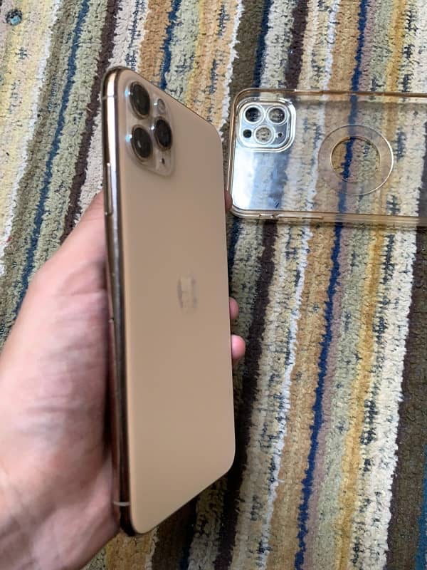 iPhone 11promax 256GB nonPTA 75k on demand 4