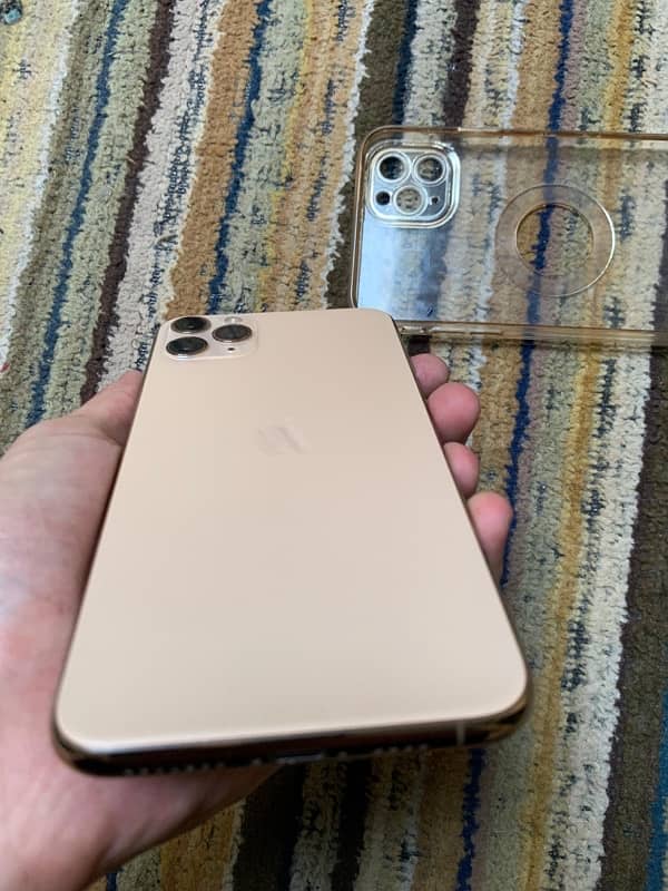 iPhone 11promax 256GB nonPTA 75k on demand 5