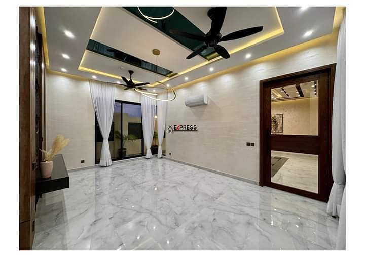 Fully loaded 10 Marla Super Luxurious Bungalow For Sale in DHA Phase 6 20