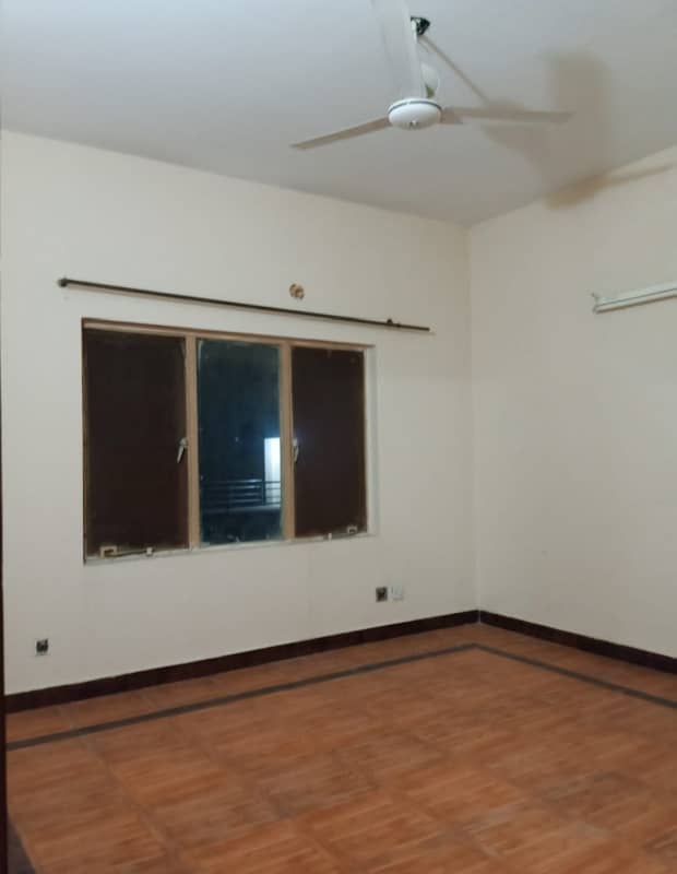 G-11/3 FGEHA C-Type First floor flat For Rent 2