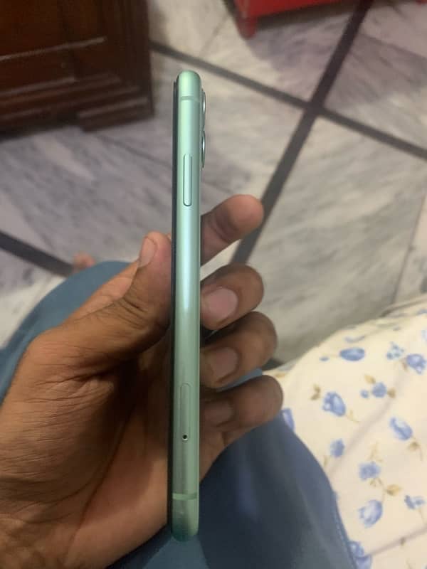 iPhone 11 pta approved 64 gb 3