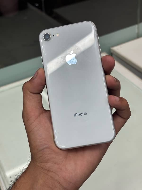 Iphone 8 non pta 4